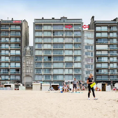 Sea Soon - Met Toplocatie Op De Zeedijk Met 2 Slaapkamers Middelkerke